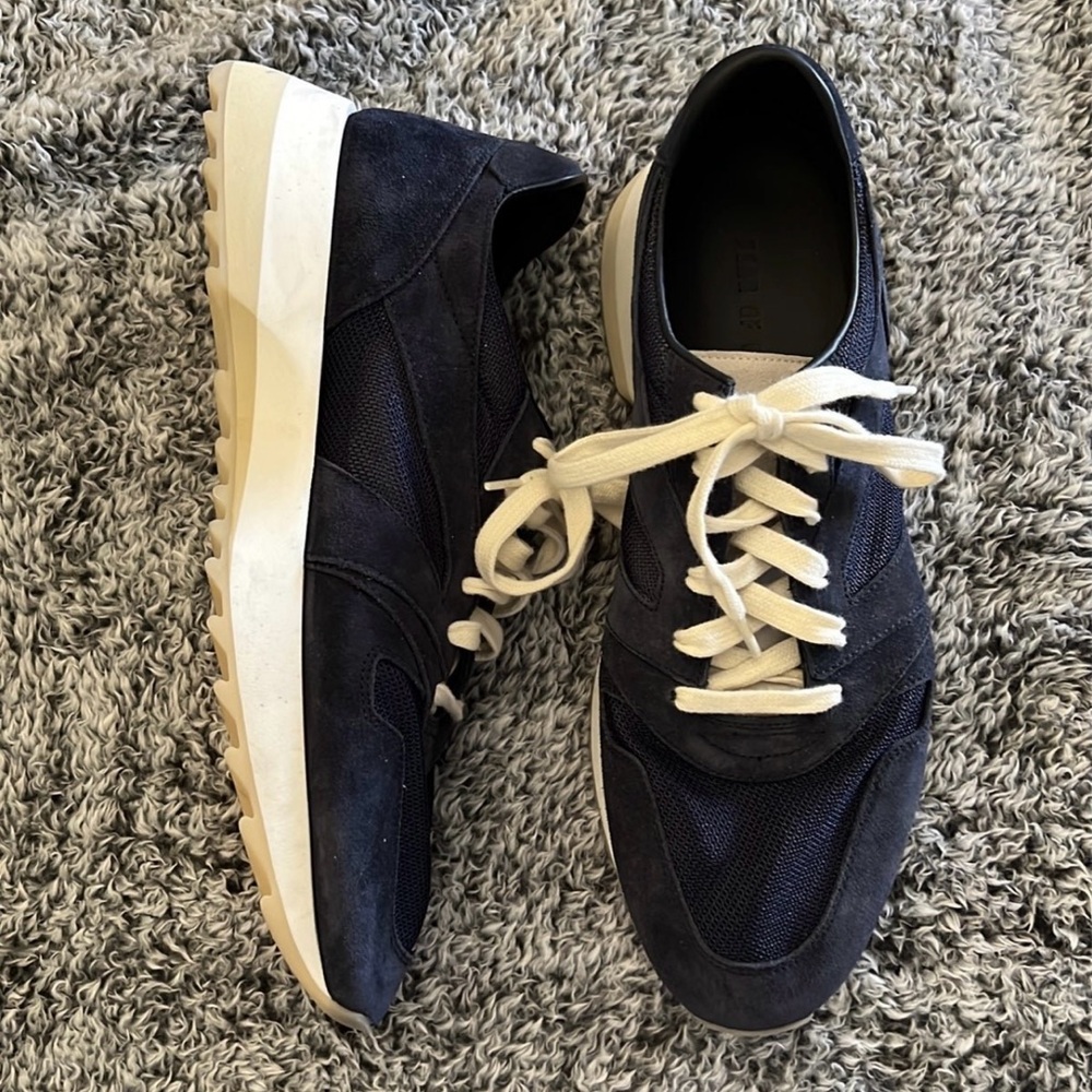 Fear of God vintage runner size 43/10